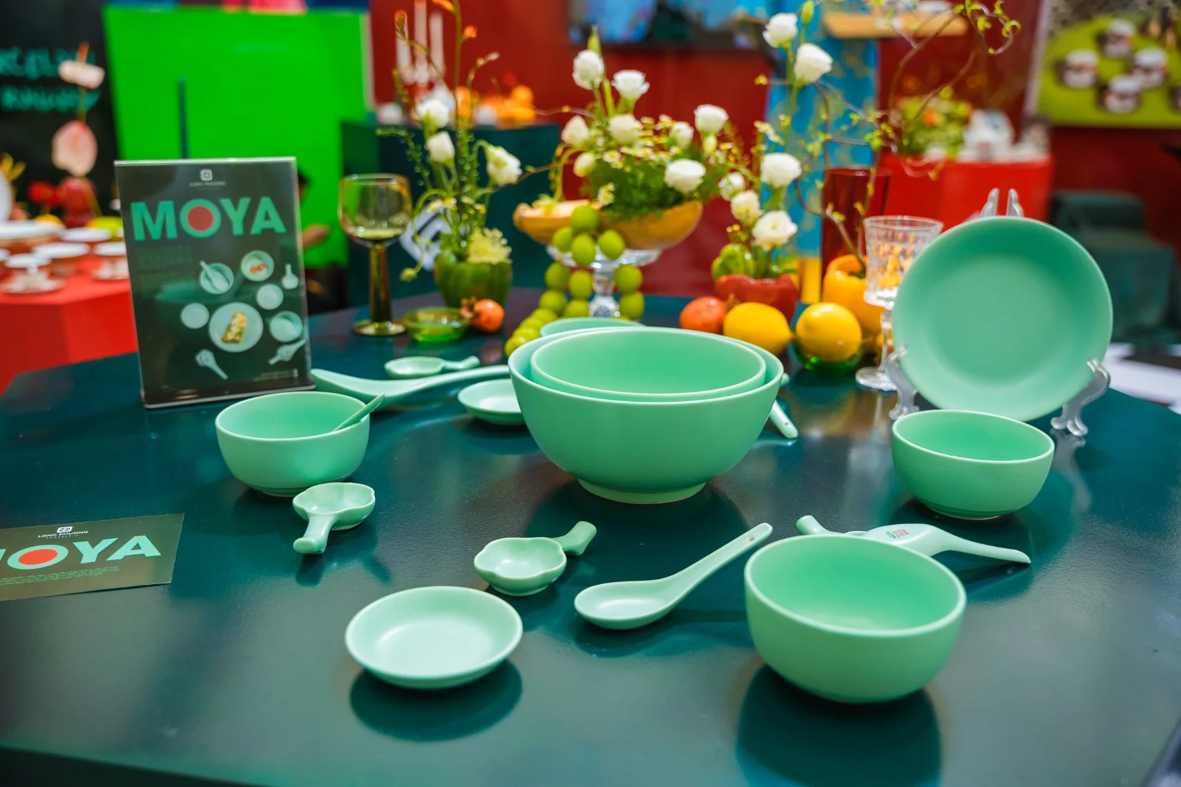 Sứ Long Phương - Bộ sưu tập Moya mới trưng bày tại triển lãm A80