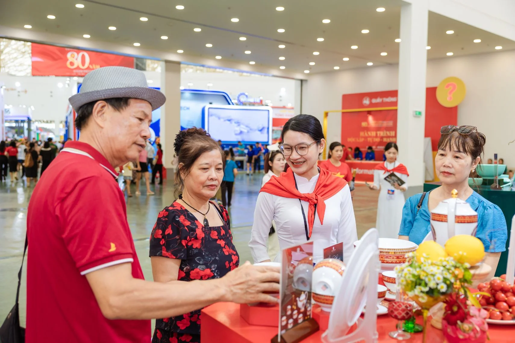 Sự kiện là cơ hội để Sứ Long Phương kết nối với các đơn vị, doanh nghiệp quốc tế tại triển lãm Quốc gia A80